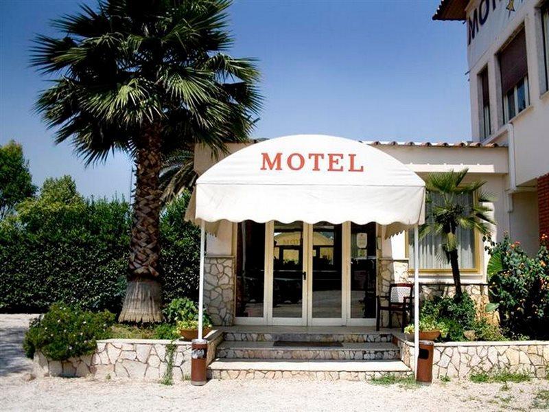 Hotel Salaria Rome Extérieur photo